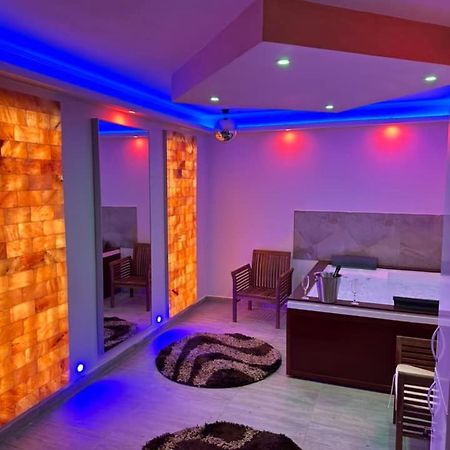 Regim Hotel Hanea Jacuzzi In Camera,Piscina Exterioara Si Sauna Comuna Sybin Zewnętrze zdjęcie