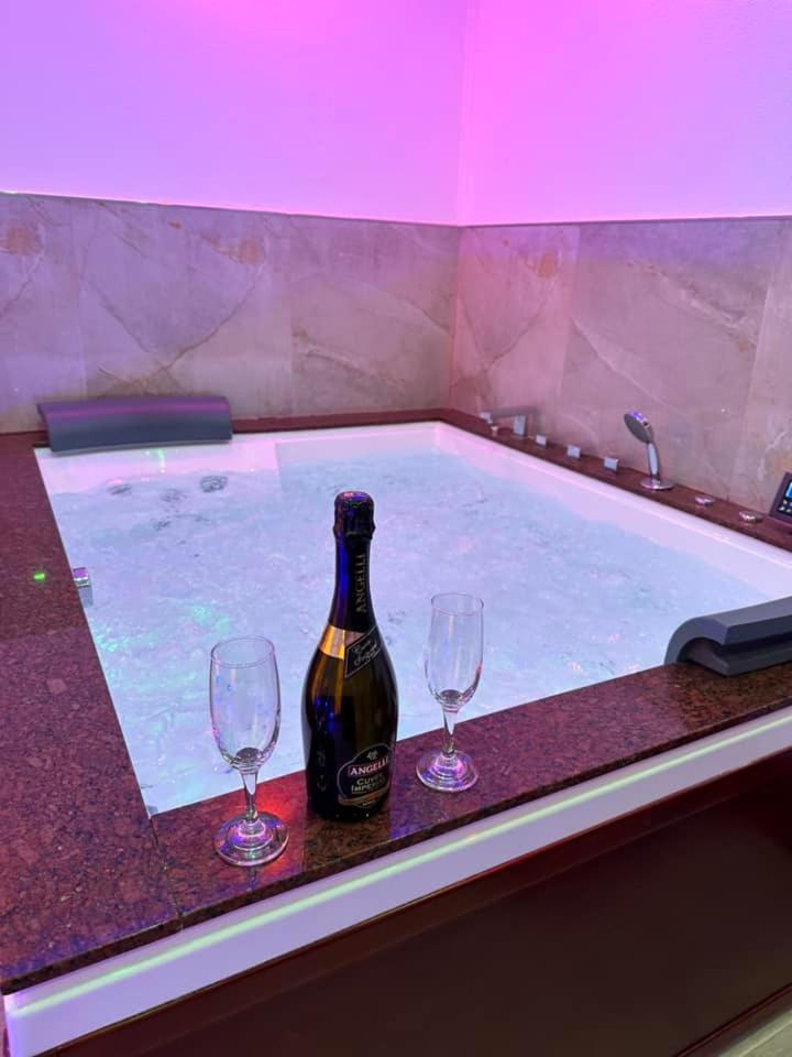 Regim Hotel Hanea Jacuzzi In Camera,Piscina Exterioara Si Sauna Comuna Sybin Zewnętrze zdjęcie
