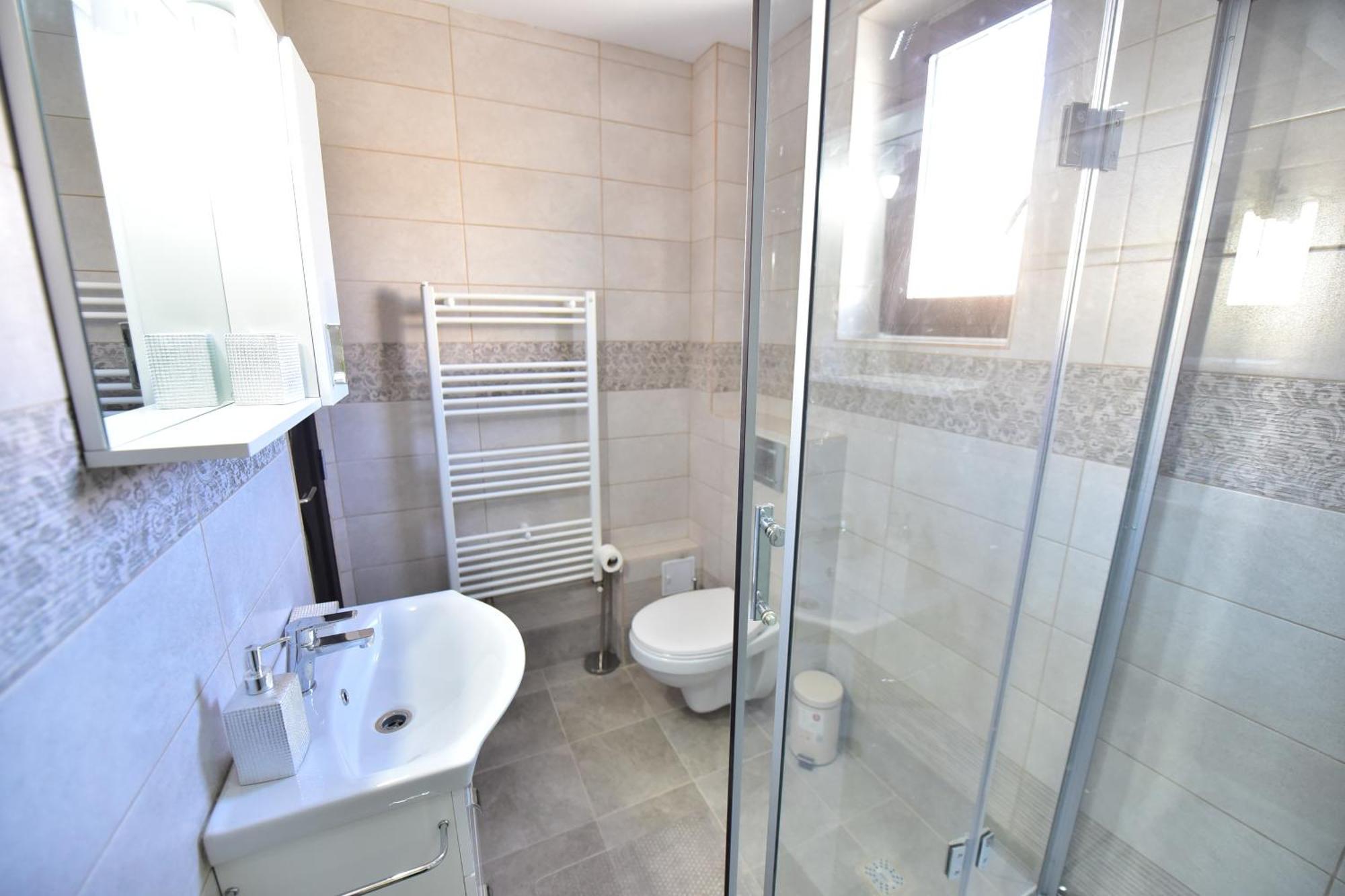 Regim Hotel Hanea Jacuzzi In Camera,Piscina Exterioara Si Sauna Comuna Sybin Zewnętrze zdjęcie